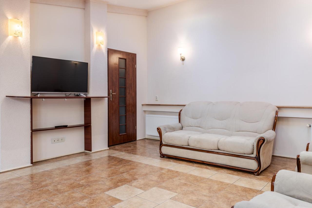 Mangal And Terrace In Center Apartment Lviv Luaran gambar